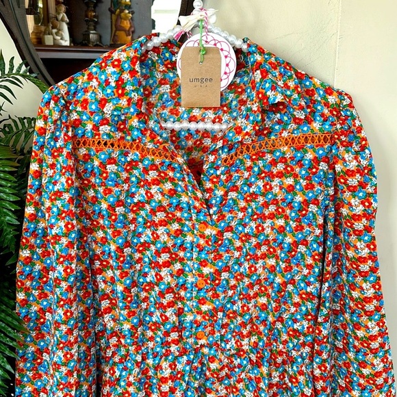 Brand New Umgee Floral Long-Sleeved Button Down Dress Crochet Trim Collared Mini - Picture 4 of 16